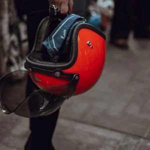Casco abierto certificado para moto urbano con gráficos modernos y acolchado cómodo